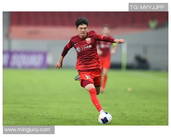 上港新帅男球星引领球队重建 助力冲击中超冠军梦想 上港新帅男球星引领球队重建 助力冲击中超冠军梦想